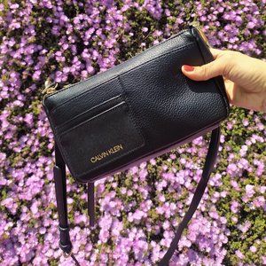 NWT Calvin Klein Jana Novelty Crossbody Convertible Vegan Leather